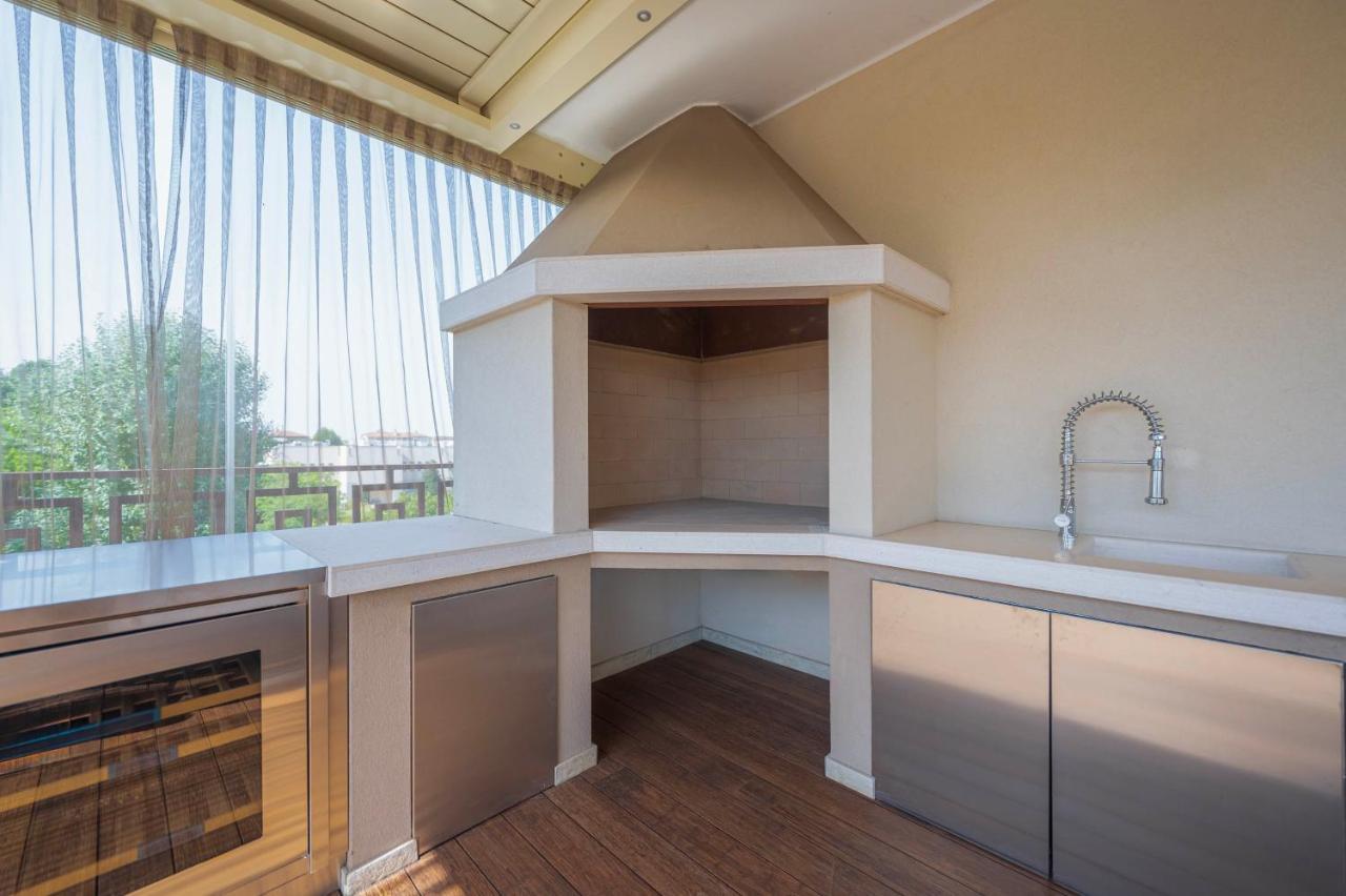 Venice New Luxury Penthouse - Free Parking And Roof Terrace Mestre