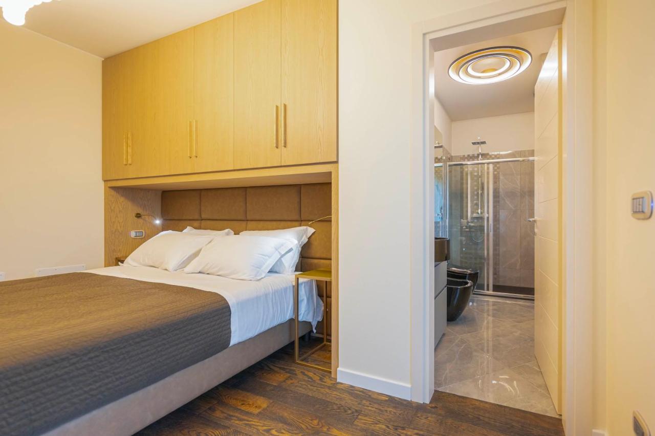 Venice New Luxury Penthouse - Free Parking And Roof Terrace Apartamento
