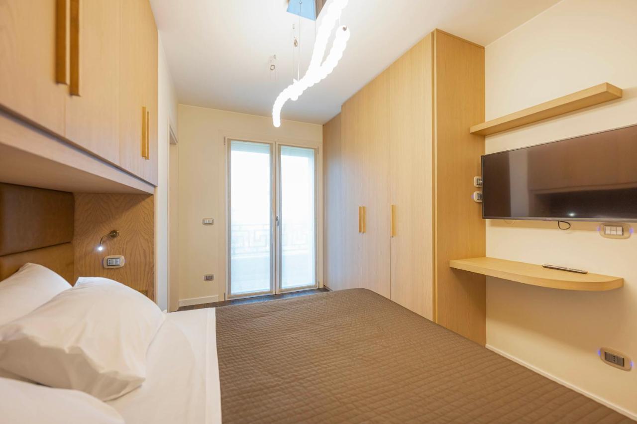 Venice New Luxury Penthouse - Free Parking And Roof Terrace
