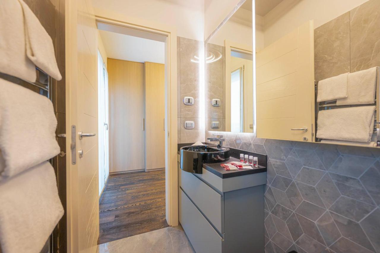 Venice New Luxury Penthouse - Free Parking And Roof Terrace * Mestre